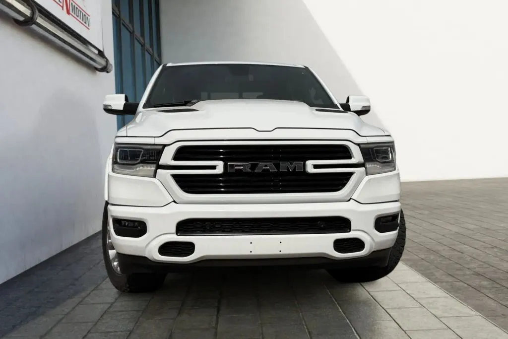 2020 RAM Ram 1500 Pickup Laramie - Photo 8