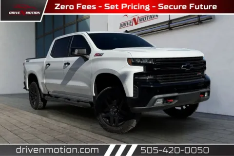 White 2020 Chevrolet Silverado 1500 Crew Cab LT Trail Boss Pickup 4D 5 3/4 ft for sale in Rio Rancho, NM