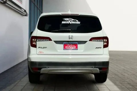 More photos of 2021 Honda Pilot EX Sport Utility 4D at Drive N-Motion Rio Rancho, NM