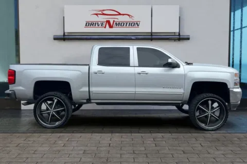 Another view of 2017 Chevrolet Silverado 1500 Crew Cab LT Pickup 4D 5 3/4 ft for sale in Rio Rancho, NM at Drive N-Motion Rio Rancho