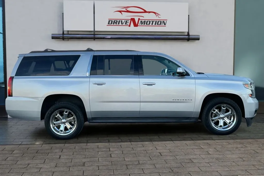 Another view of 2017 Chevrolet Suburban LT Sport Utility 4D for sale in Rio Rancho, NM at Drive N-Motion Rio Rancho