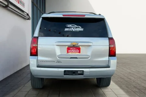 More photos of 2017 Chevrolet Suburban LT Sport Utility 4D at Drive N-Motion Rio Rancho, NM