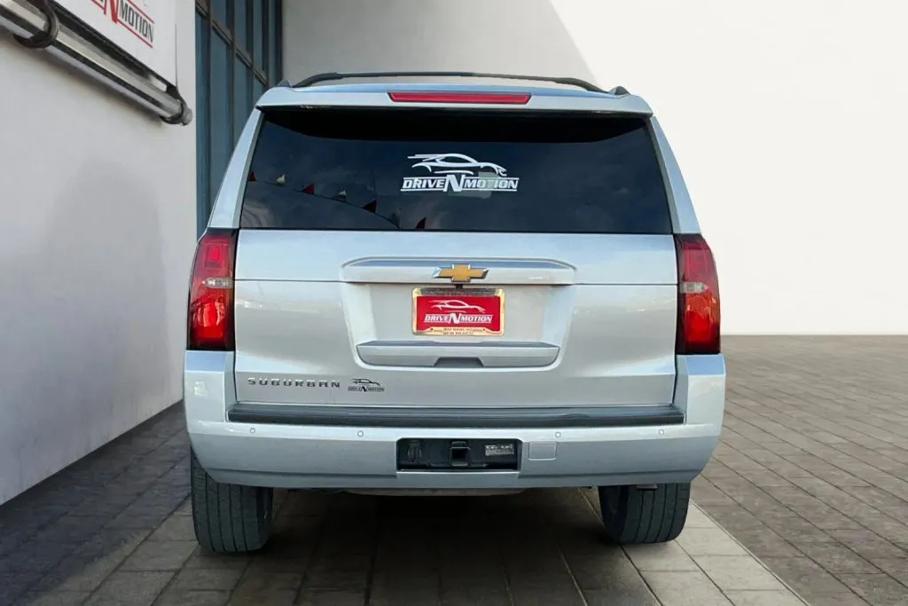 More photos of 2017 Chevrolet Suburban LT Sport Utility 4D at Drive N-Motion Rio Rancho, NM