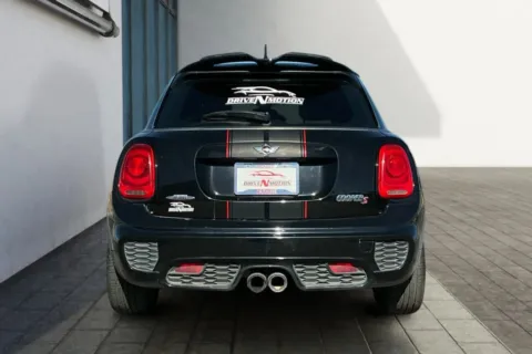 More photos of 2016 MINI Hardtop 4 Door Cooper S Hatchback 4D at Drive N-Motion Rio Rancho, NM