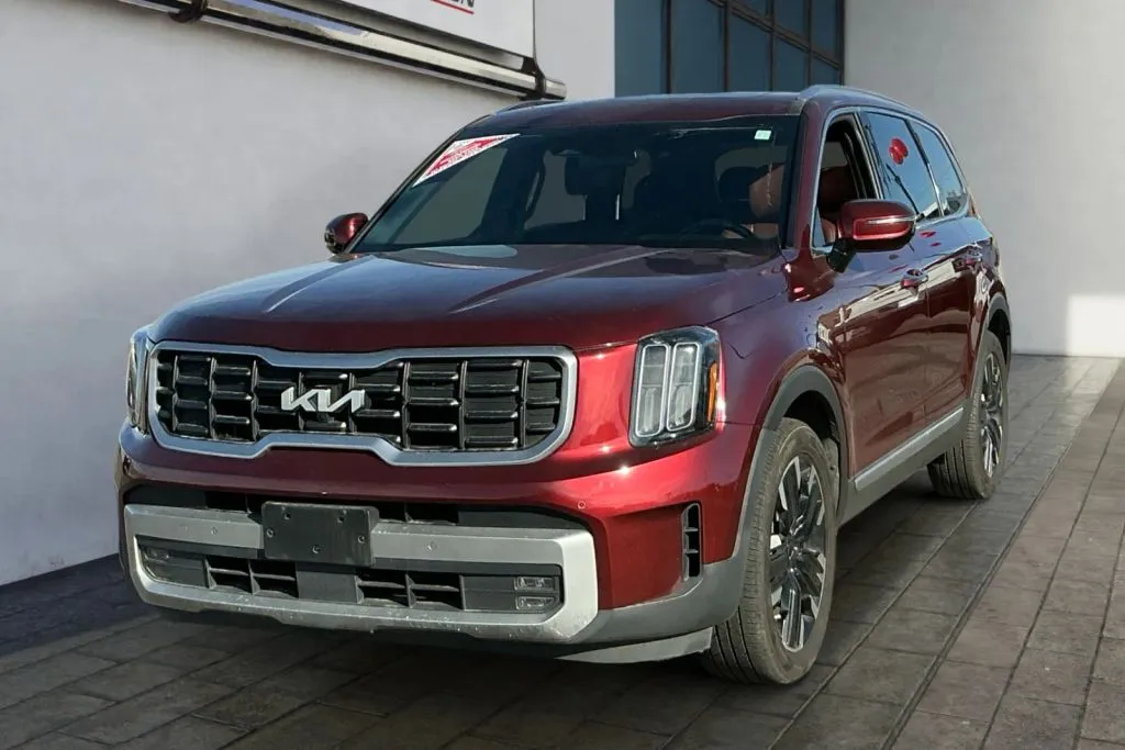 More photos of 2023 Kia Telluride SX Sport Utility 4D at Drive N-Motion Rio Rancho, NM