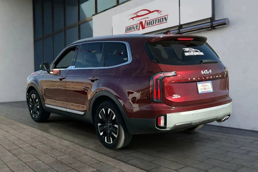More photos of 2023 Kia Telluride SX Sport Utility 4D at Drive N-Motion Rio Rancho, NM