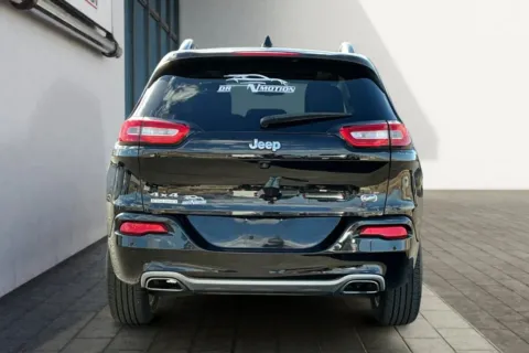 More photos of 2017 Jeep Cherokee Overland Sport Utility 4D at Drive N-Motion Rio Rancho, NM