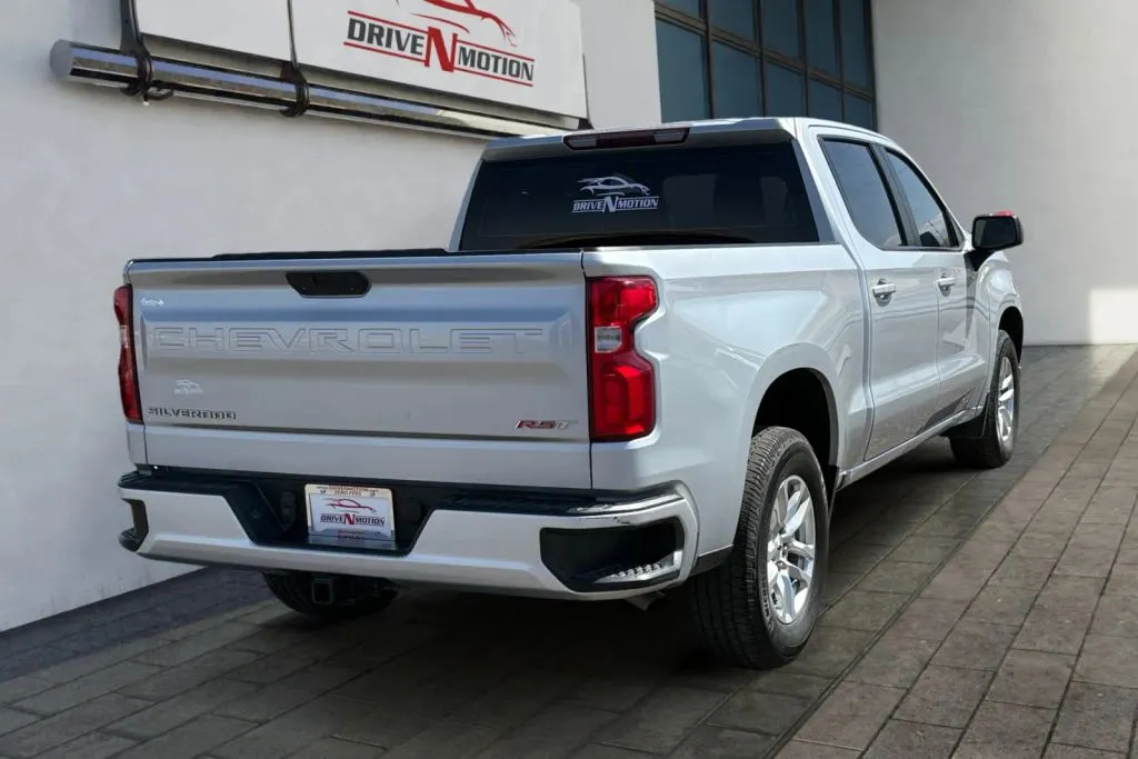 More photos of 2022 Chevrolet Silverado 1500 Limited Crew Cab RST Pickup 4D 5 3/4 ft at Drive N-Motion Rio Rancho, NM