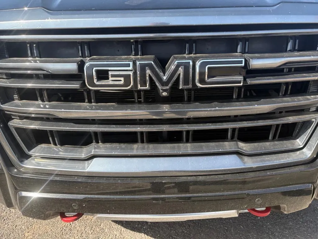 2021 GMC Yukon AT4 - Photo 16