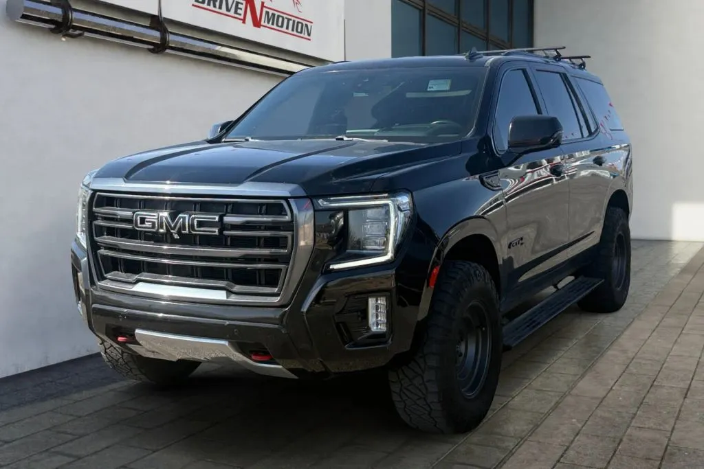 2021 GMC Yukon AT4 - Photo 8
