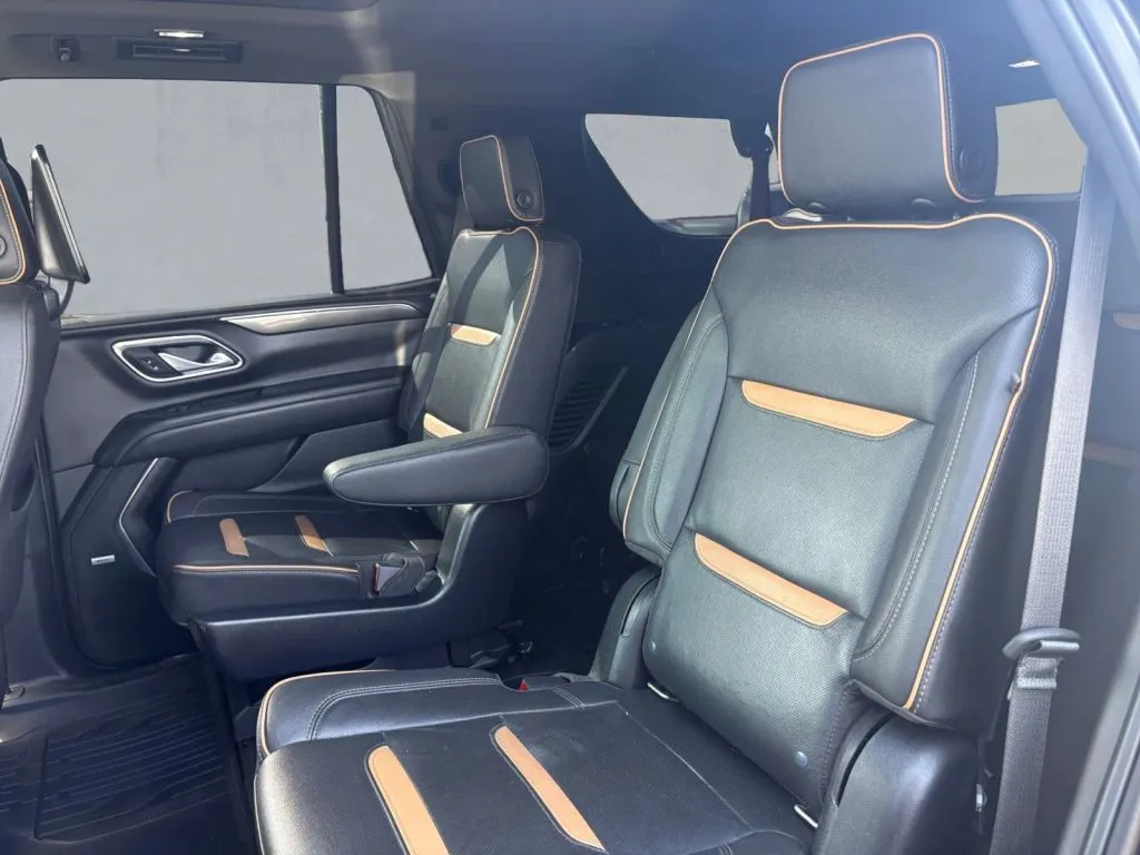 2021 GMC Yukon AT4 - Photo 12