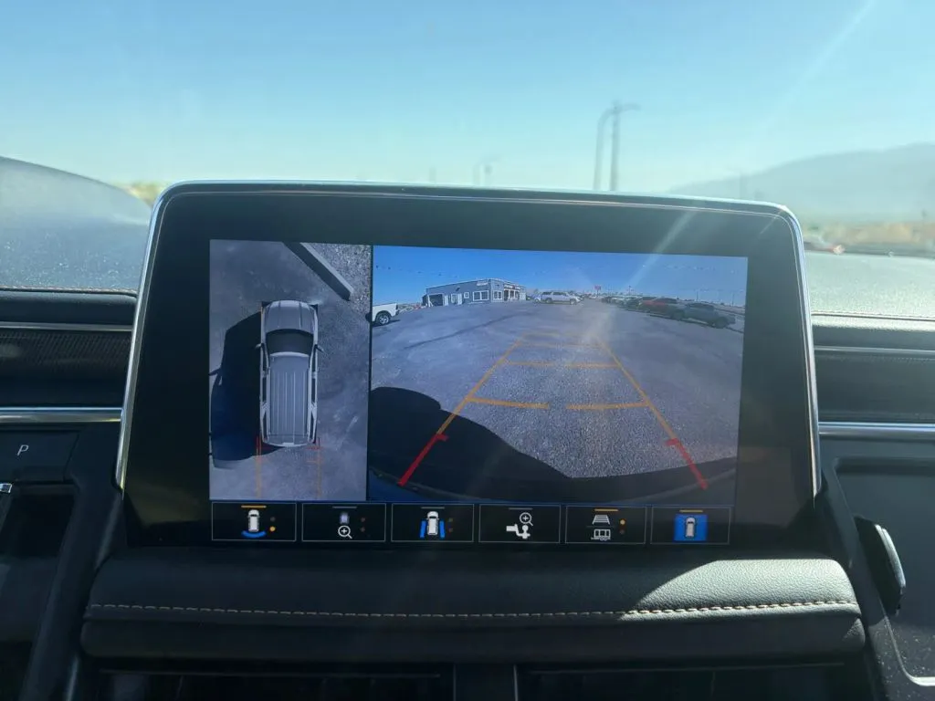 2021 GMC Yukon AT4 - Photo 24