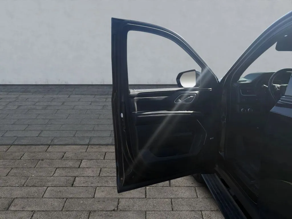 2021 GMC Yukon AT4 - Photo 10