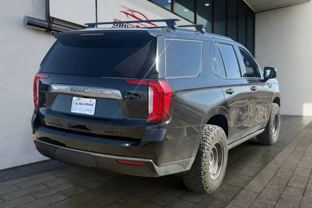 2021 GMC Yukon AT4 - Photo 6