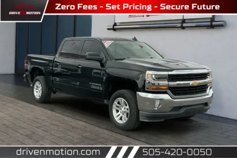 Black 2018 Chevrolet Silverado 1500 Crew Cab LT Pickup 4D 5 3/4 ft for sale in Rio Rancho, NM