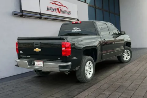 More photos of 2018 Chevrolet Silverado 1500 Crew Cab LT Pickup 4D 5 3/4 ft at Drive N-Motion Rio Rancho, NM