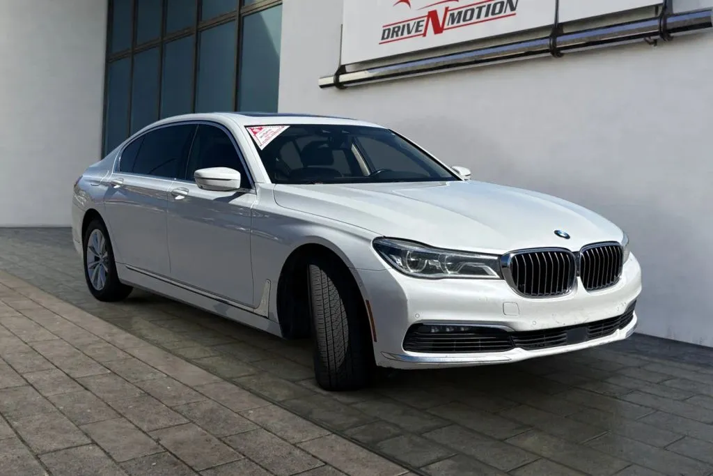 Another view of 2018 BMW 7 Series 750i Sedan 4D for sale in Rio Rancho, NM at Drive N-Motion Rio Rancho