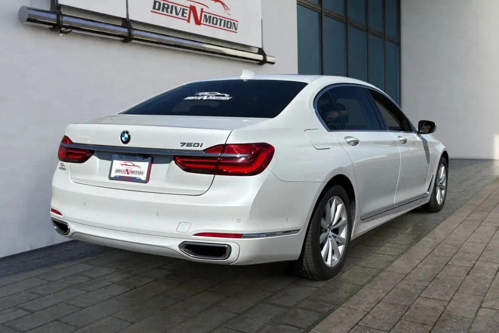 More photos of 2018 BMW 7 Series 750i Sedan 4D at Drive N-Motion Rio Rancho, NM