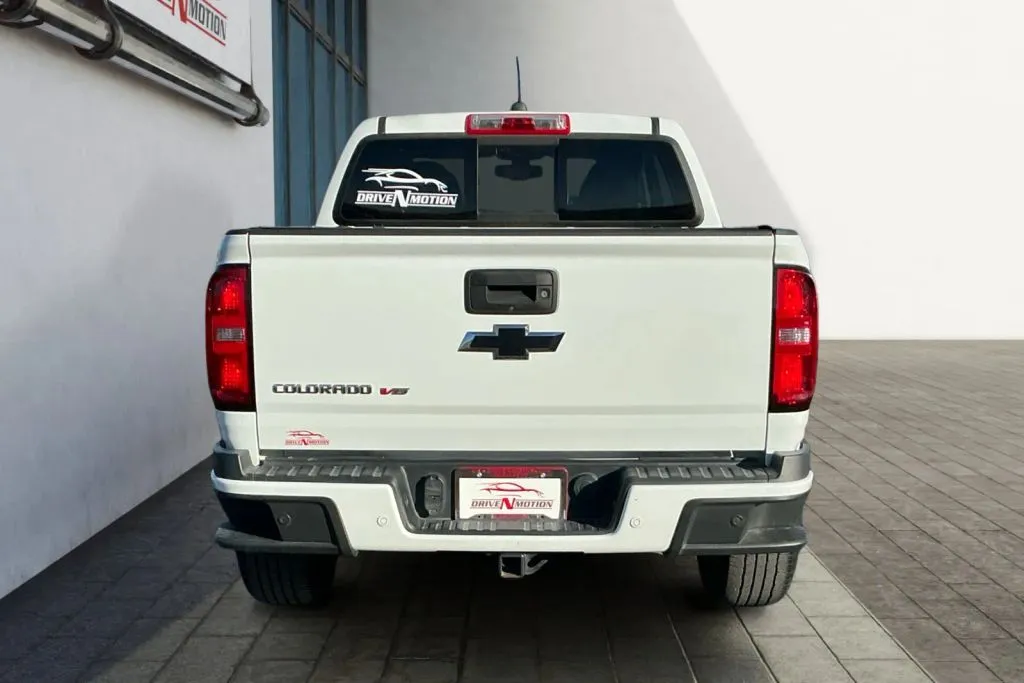 More photos of 2019 Chevrolet Colorado Crew Cab Z71 Pickup 4D 5 ft at Drive N-Motion Rio Rancho, NM