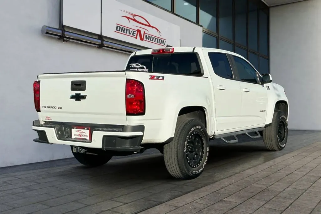 Another view of 2019 Chevrolet Colorado Crew Cab Z71 Pickup 4D 5 ft for sale in Rio Rancho, NM at Drive N-Motion Rio Rancho