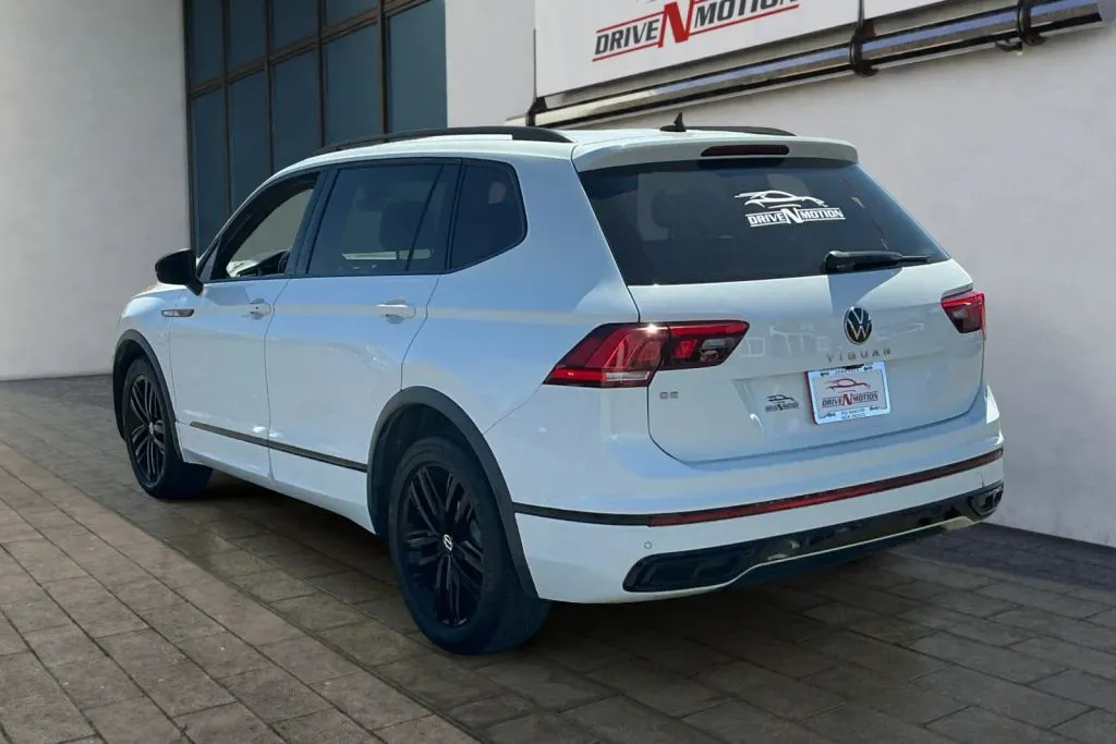 More photos of 2022 Volkswagen Tiguan SE R-Line Black Sport Utility 4D at Drive N-Motion Rio Rancho, NM