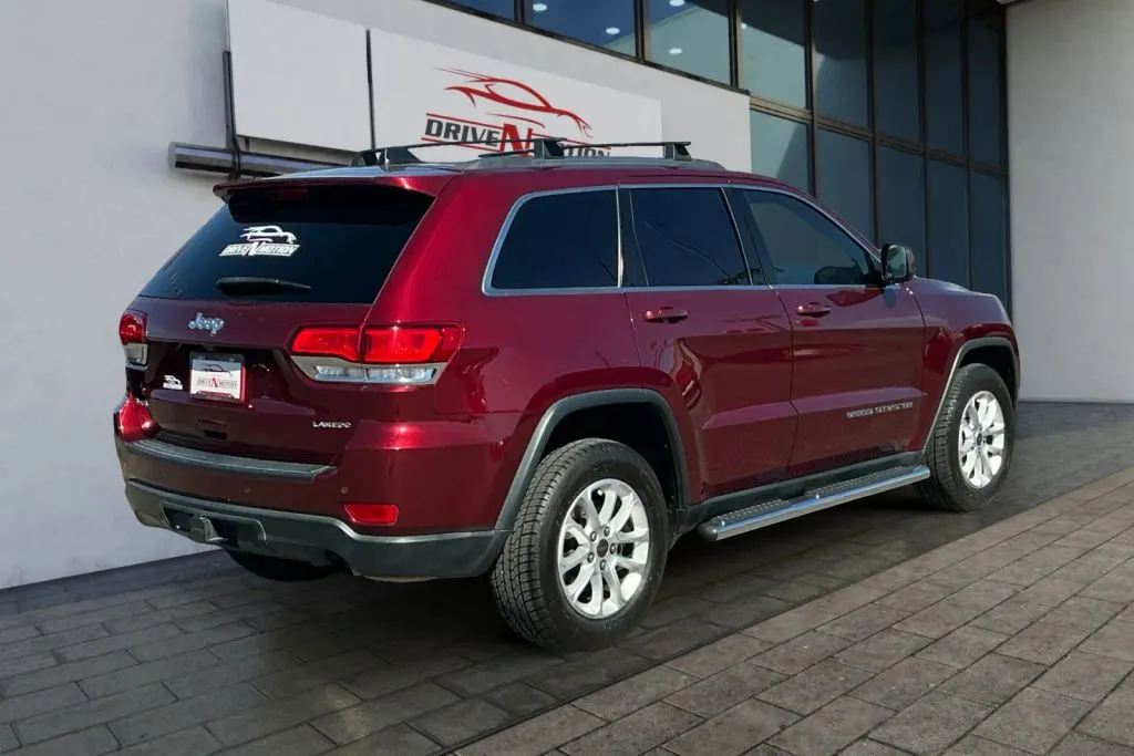 More photos of 2021 Jeep Grand Cherokee Laredo X Sport Utility 4D at Drive N-Motion Rio Rancho, NM