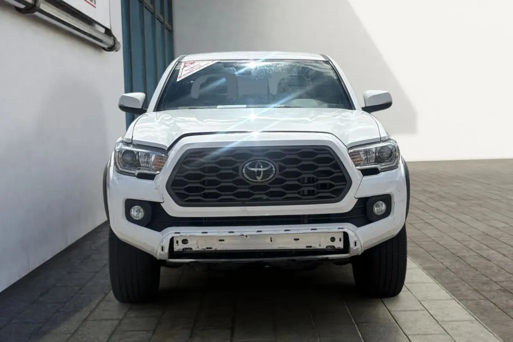 More photos of 2022 Toyota Tacoma Double Cab TRD Off-Road Pickup 4D 6 ft at Drive N-Motion Rio Rancho, NM