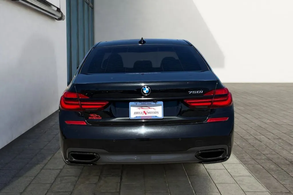 More photos of 2019 BMW 7 Series 750i Sedan 4D at Drive N-Motion Rio Rancho, NM