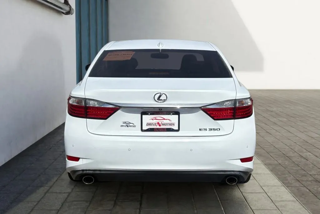 More photos of 2015 Lexus ES 350 Crafted Line Sedan 4D at Drive N-Motion Rio Rancho, NM