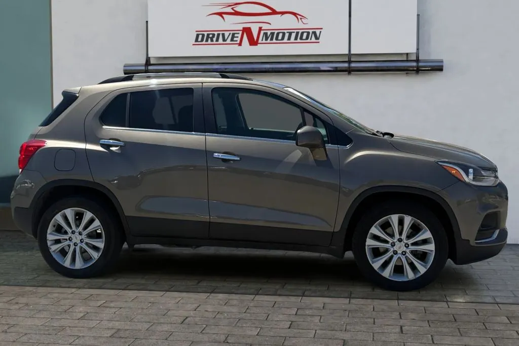 Another view of 2020 Chevrolet Trax Premier Sport Utility 4D for sale in Rio Rancho, NM at Drive N-Motion Rio Rancho