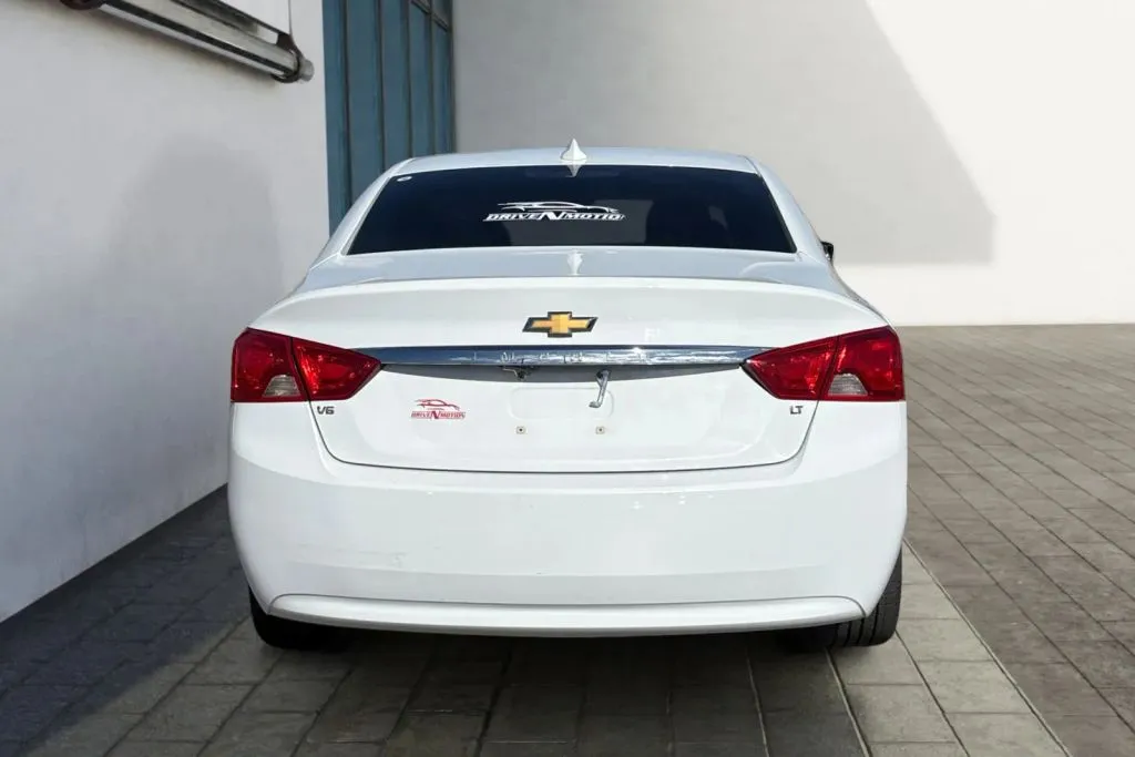 More photos of 2018 Chevrolet Impala LT Sedan 4D at Drive N-Motion Rio Rancho, NM