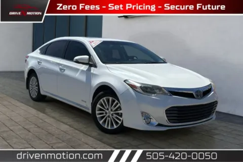 White 2013 Toyota Avalon Limited Hybrid Sedan 4D for sale in Rio Rancho, NM
