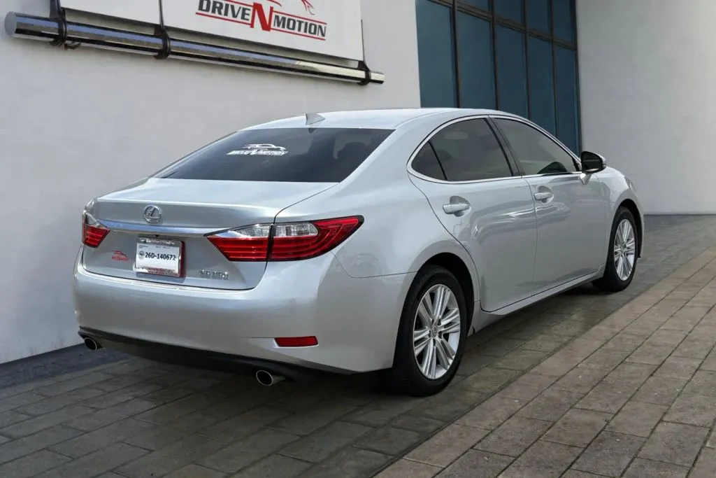 Another view of 2015 Lexus ES 350 Sedan 4D for sale in Rio Rancho, NM at Drive N-Motion Rio Rancho