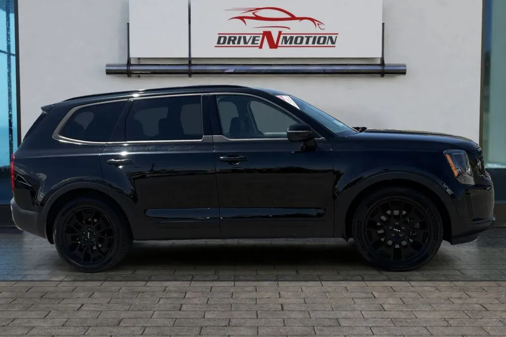 Another view of 2022 Kia Telluride EX Sport Utility 4D for sale in Rio Rancho, NM at Drive N-Motion Rio Rancho
