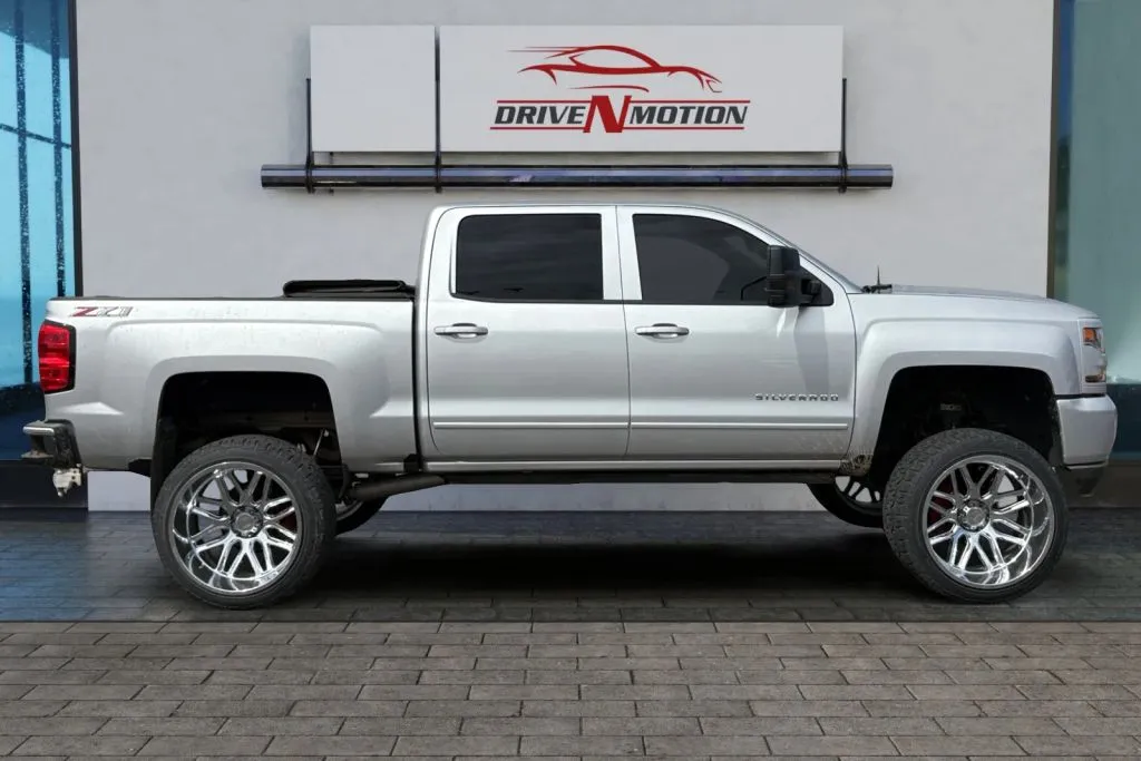 Another view of 2018 Chevrolet Silverado 1500 Crew Cab Z71 LT Pickup 4D 5 3/4 ft for sale in Rio Rancho, NM at Drive N-Motion Rio Rancho
