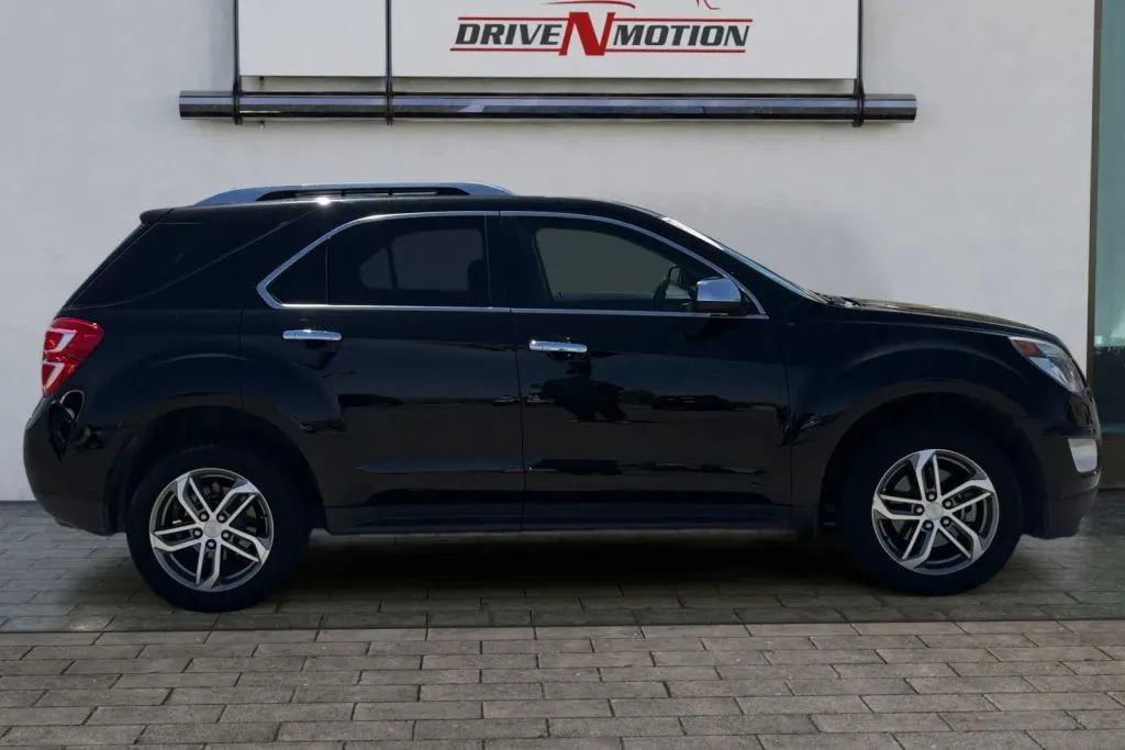 Another view of 2017 Chevrolet Equinox Premier Sport Utility 4D for sale in Rio Rancho, NM at Drive N-Motion Rio Rancho
