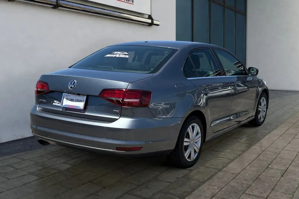 More photos of 2017 Volkswagen Jetta 1.4T S Sedan 4D at Drive N-Motion Rio Rancho, NM