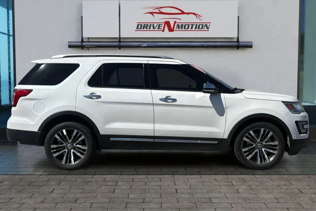 Another view of 2016 Ford Explorer Platinum Sport Utility 4D for sale in Rio Rancho, NM at Drive N-Motion Rio Rancho