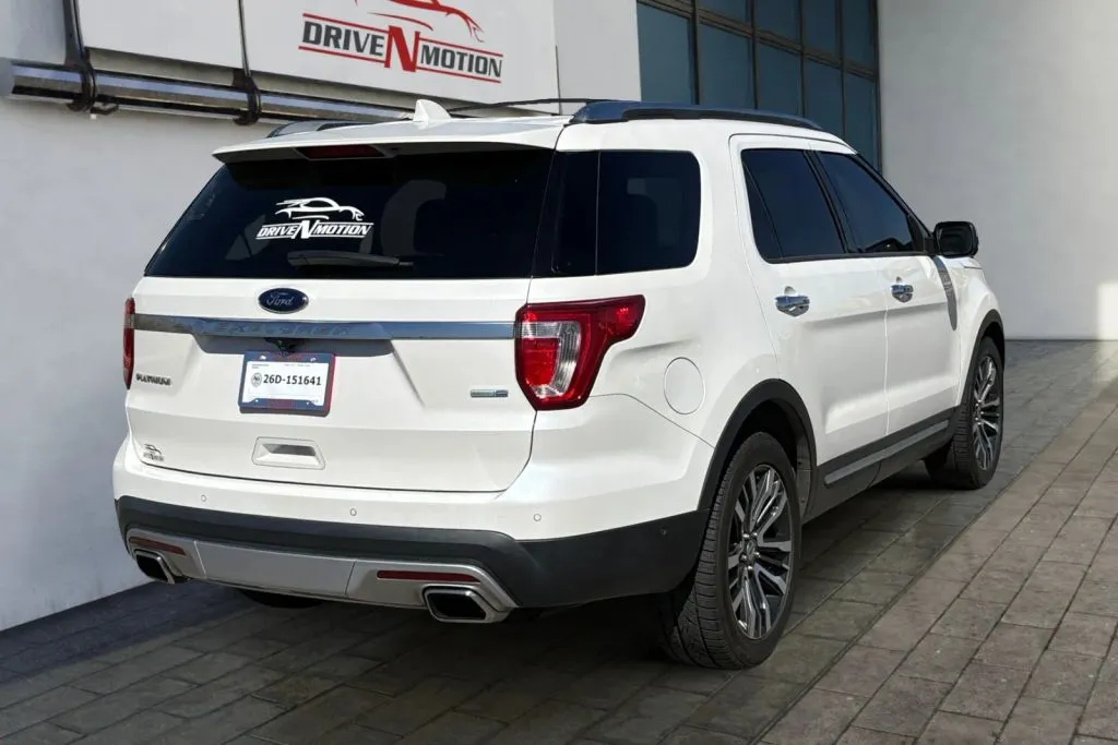More photos of 2016 Ford Explorer Platinum Sport Utility 4D at Drive N-Motion Rio Rancho, NM