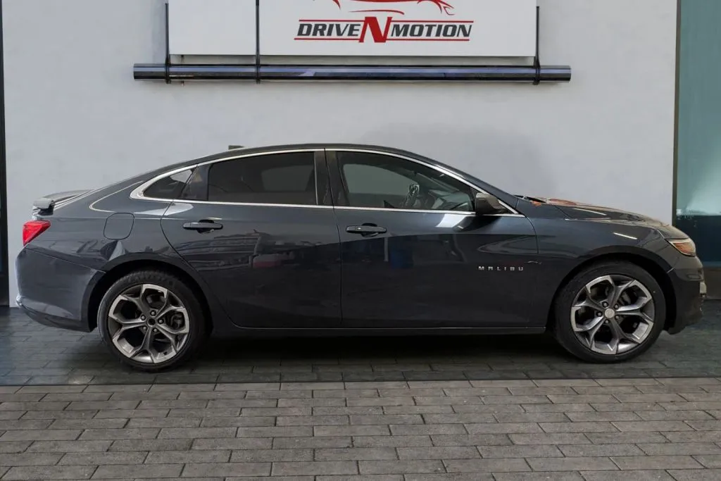 Another view of 2019 Chevrolet Malibu RS Sedan 4D for sale in Rio Rancho, NM at Drive N-Motion Rio Rancho