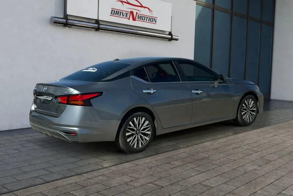 More photos of 2023 Nissan Altima 2.5 SV Sedan 4D at Drive N-Motion Rio Rancho, NM