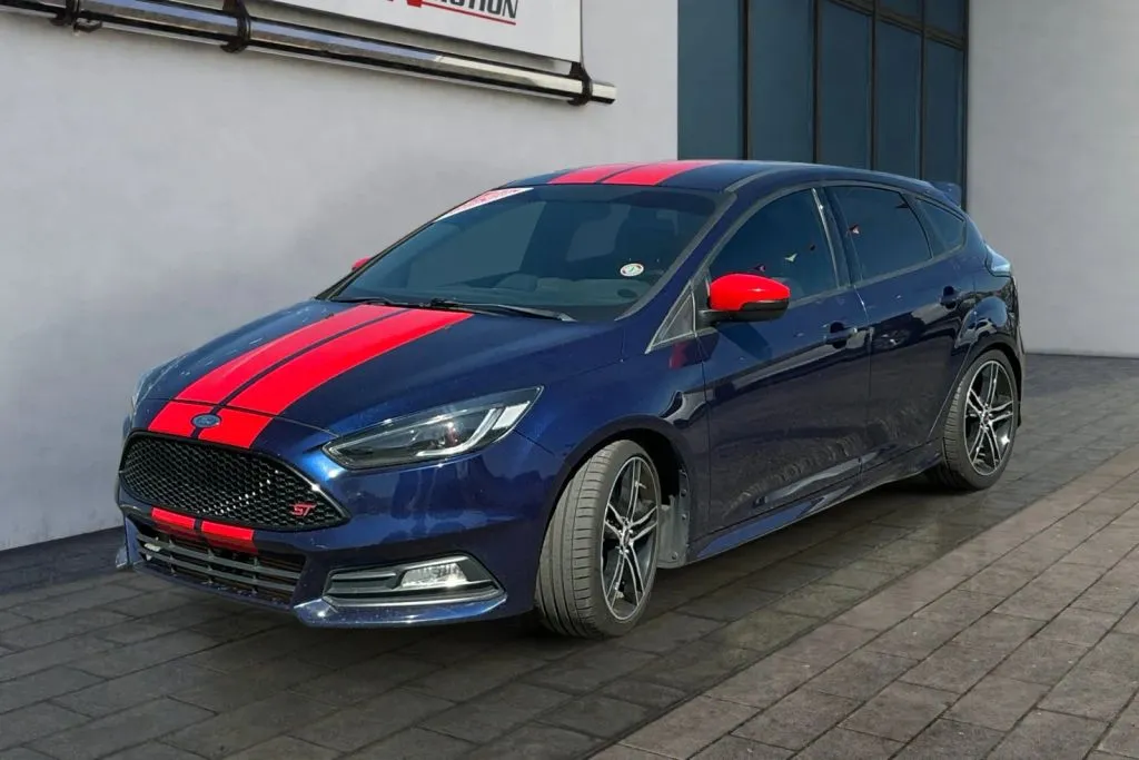 More photos of 2016 Ford Focus ST Hatchback 4D at Drive N-Motion Rio Rancho, NM
