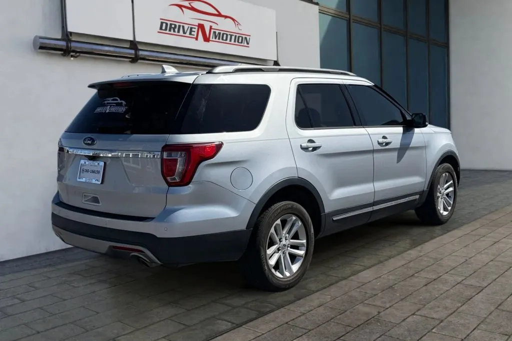 More photos of 2017 Ford Explorer XLT Sport Utility 4D at Drive N-Motion Rio Rancho, NM