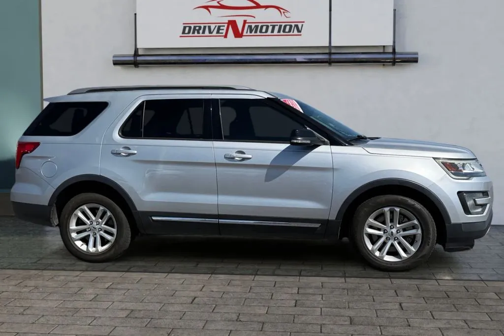 Another view of 2017 Ford Explorer XLT Sport Utility 4D for sale in Rio Rancho, NM at Drive N-Motion Rio Rancho