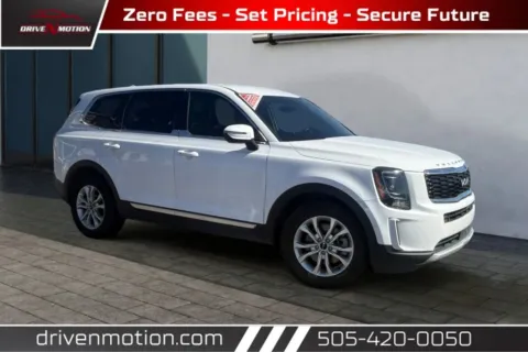 White 2022 Kia Telluride LX Sport Utility 4D for sale in Rio Rancho, NM