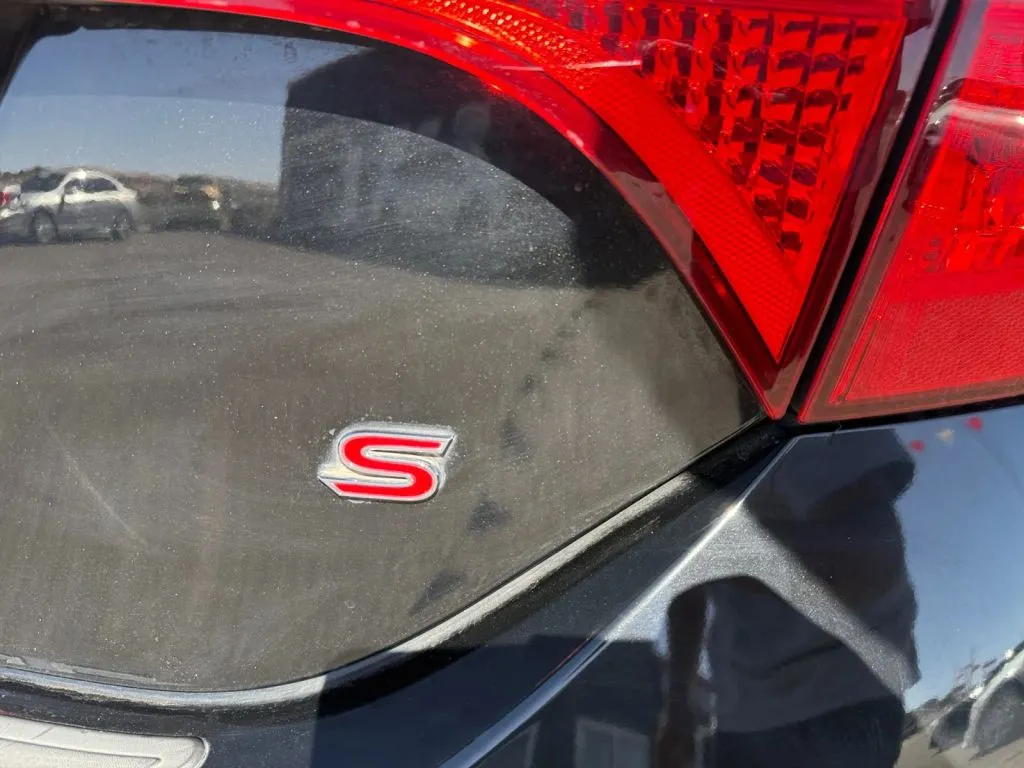2015 Toyota Corolla S Plus - Photo 20