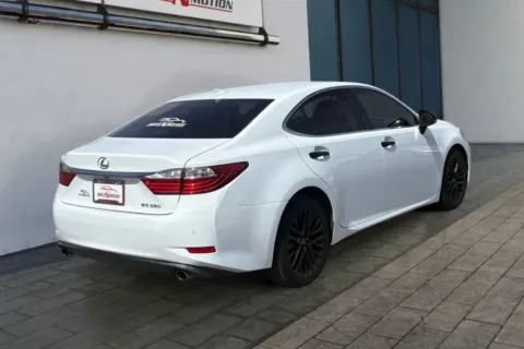 More photos of 2015 Lexus ES 350 Crafted Line Sedan 4D at Drive N-Motion Rio Rancho, NM