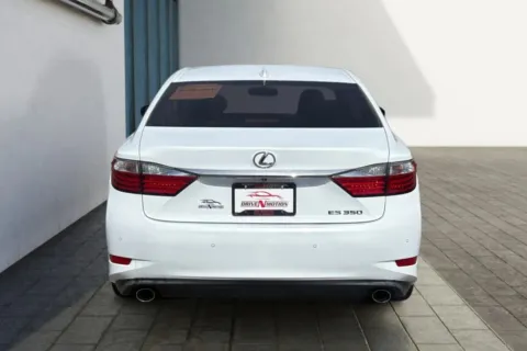 More photos of 2015 Lexus ES 350 Crafted Line Sedan 4D at Drive N-Motion Rio Rancho, NM