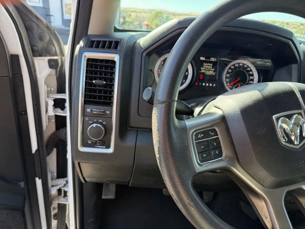 2022 RAM Ram 1500 Classic SLT - Photo 25