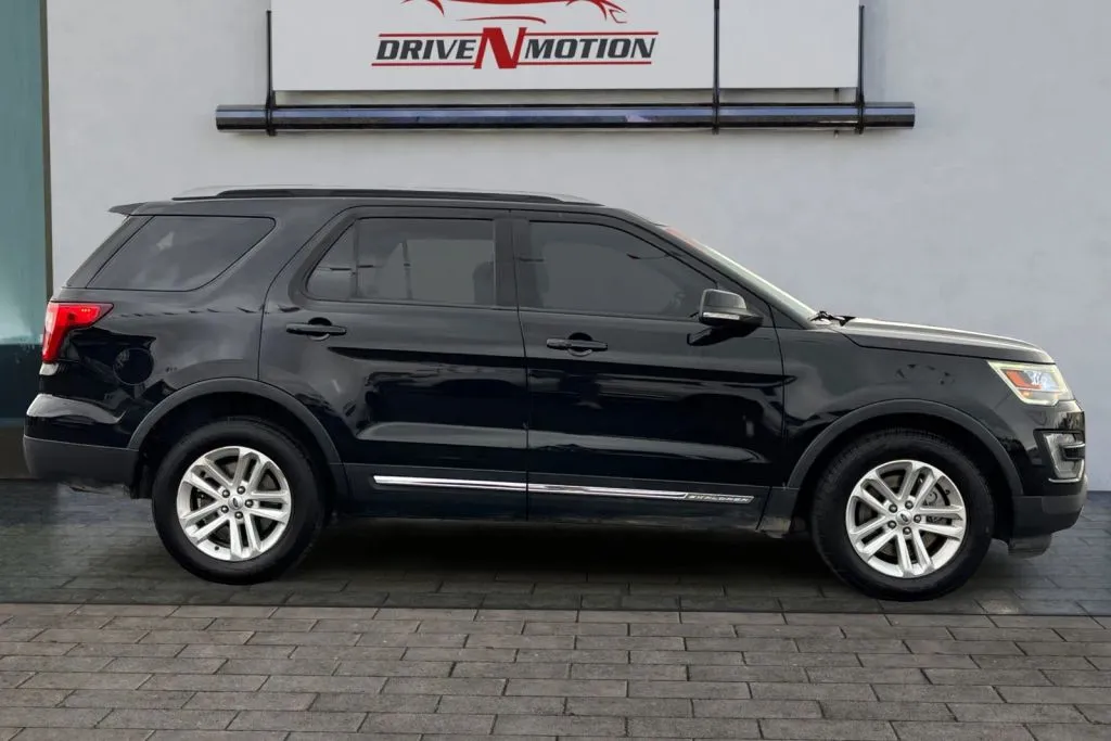 Another view of 2016 Ford Explorer XLT Sport Utility 4D for sale in Rio Rancho, NM at Drive N-Motion Rio Rancho